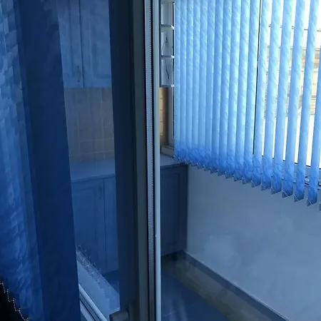 Duni Apartment